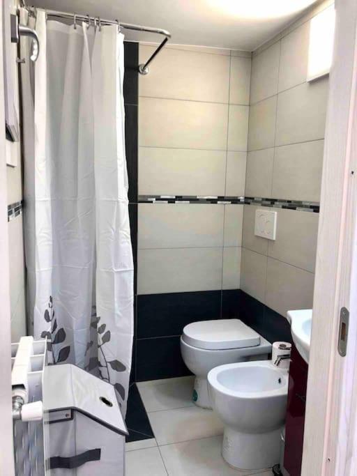 Saras Apartment Перуджа Екстериор снимка